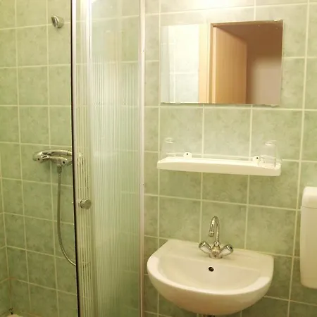 Familienpension Sonnenhof Bed & Breakfast *