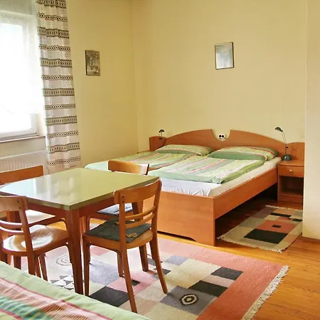 Familienpension Sonnenhof Bed & Breakfast *